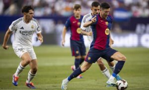 ليفاندوفسكي لاعب برشلونة