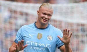 إيرلينج هالاند لاعب مانشستر سيتي