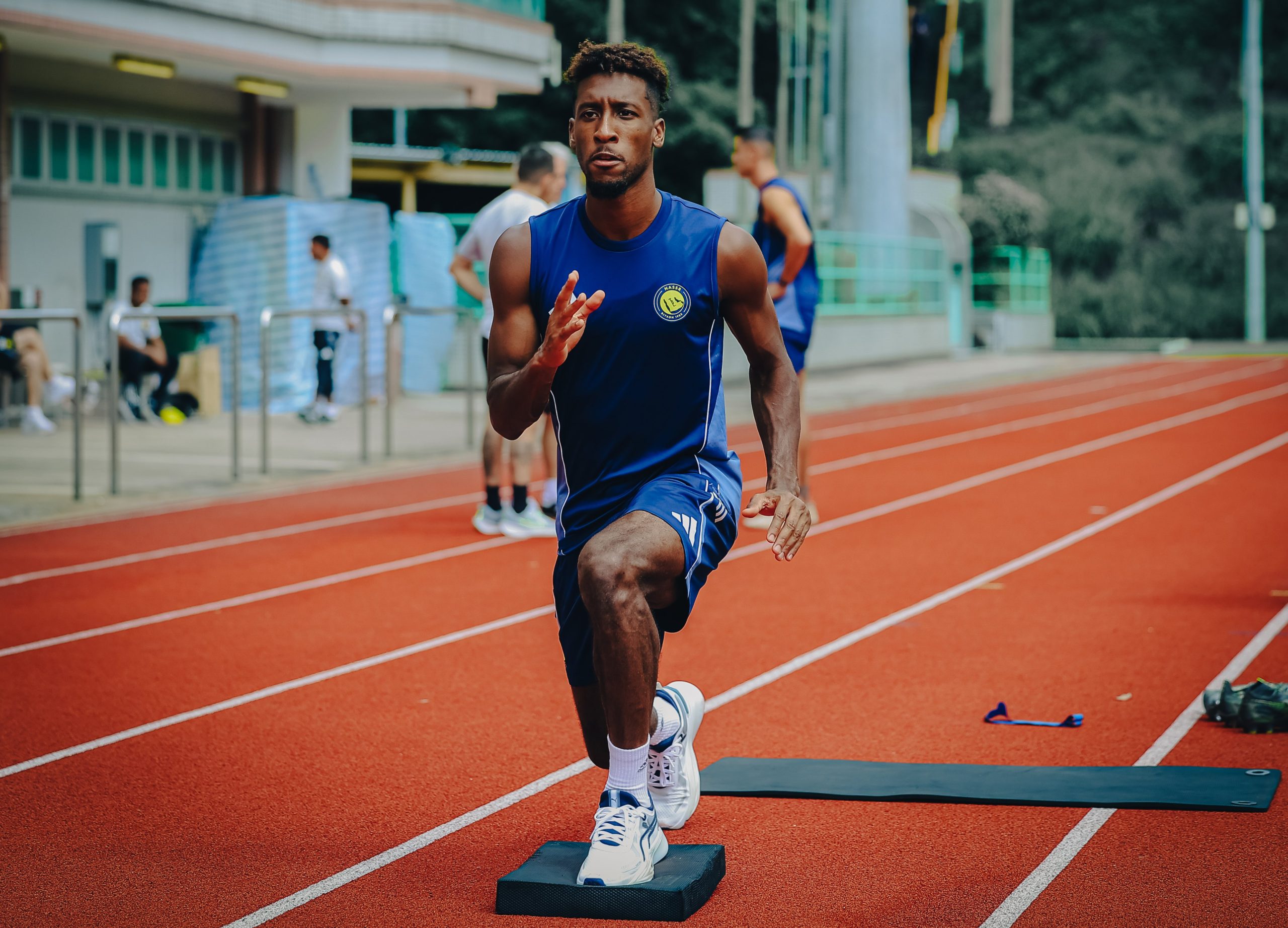 كومان لاعب النصر 