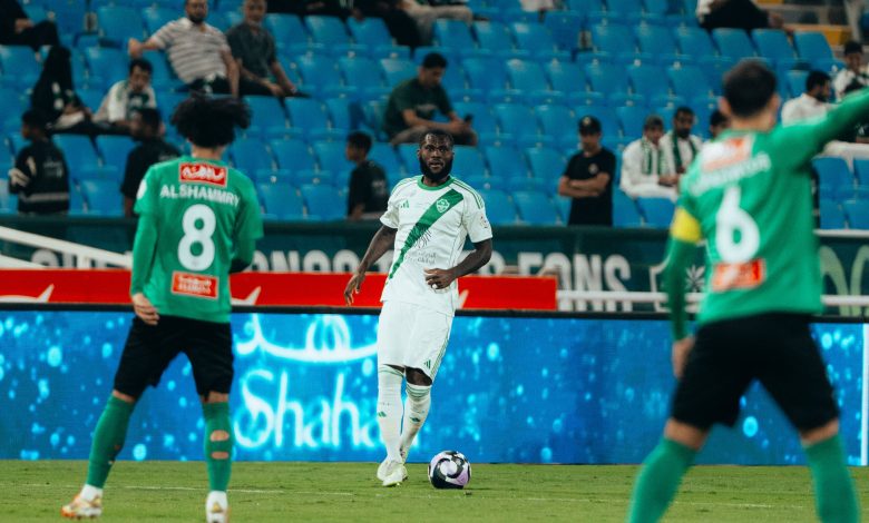 فرانك كيسيه لاعب الأهلي السعودي