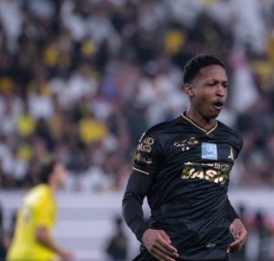 مراد هوساوي لاعب الخليج