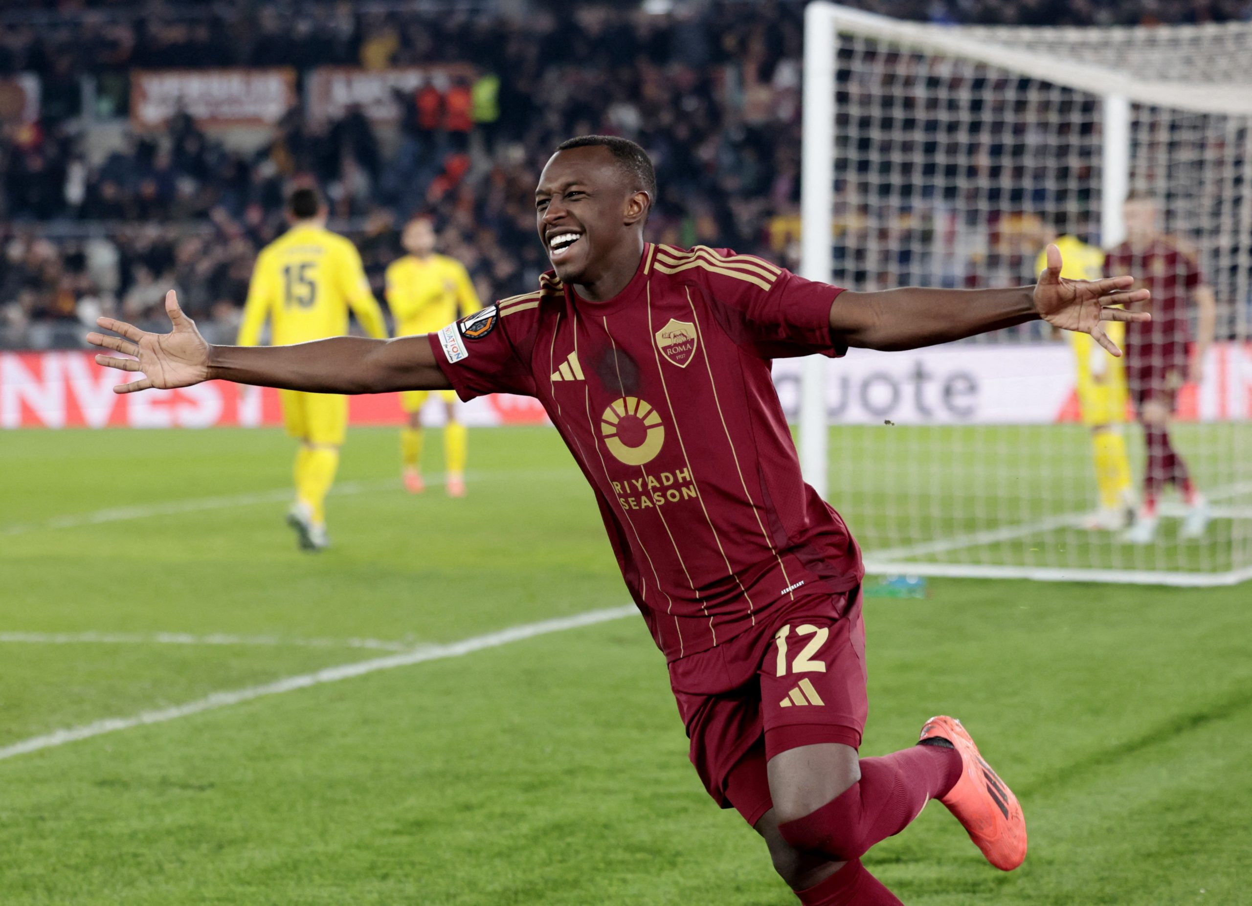 سعود عبد الحميد لاعب الهلال السابق 