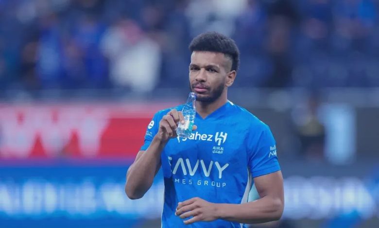 علي البليهي لاعب الهلال