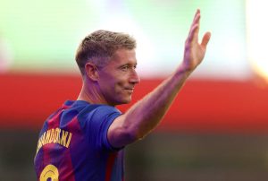 ليفاندوفسكي لاعب برشلونة