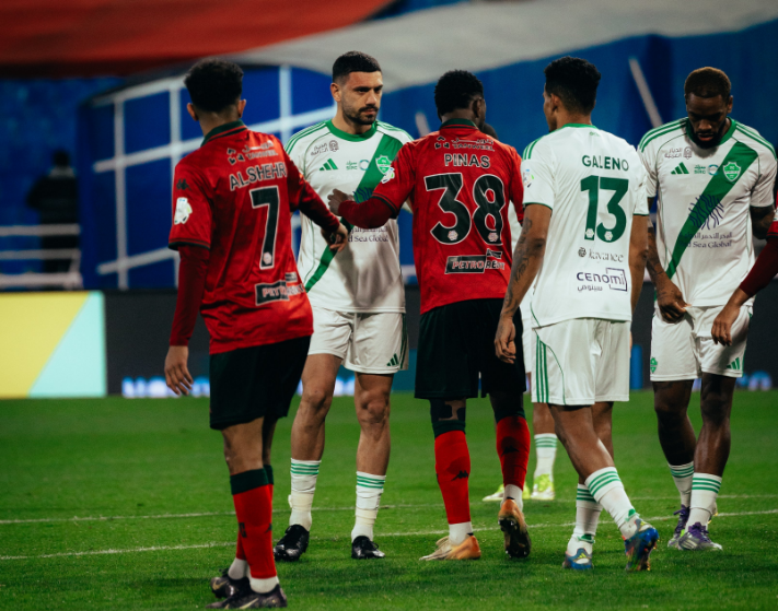 الأهلي والخلود