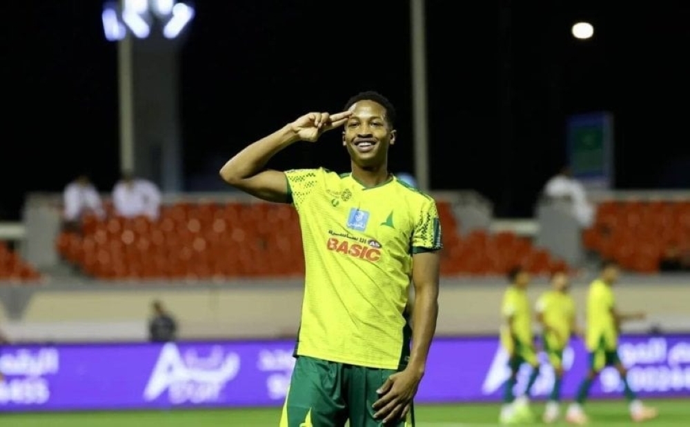 مراد هوساوي لاعب الخليج إلى الهلال