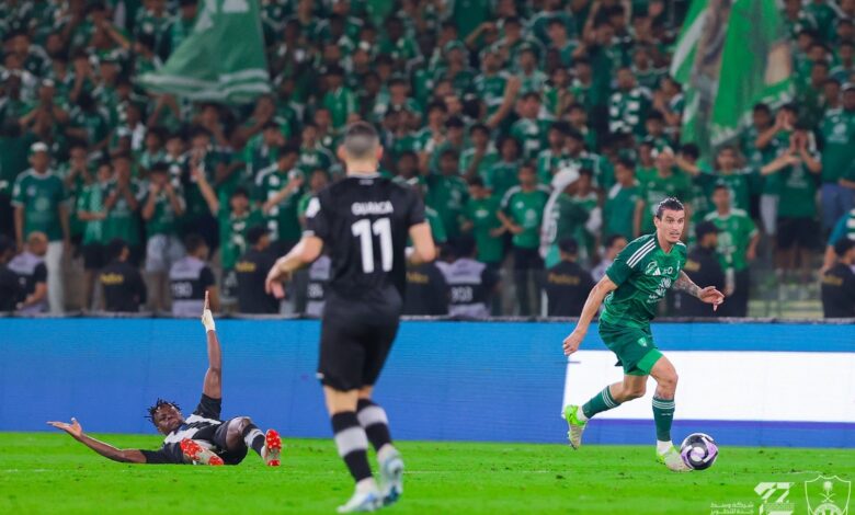 الأهلي والشباب