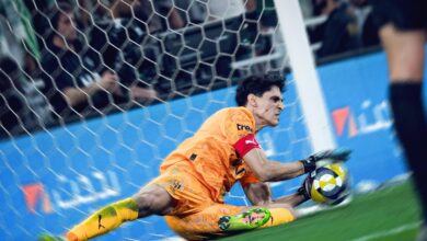 ياسين بونو حارس الهلال