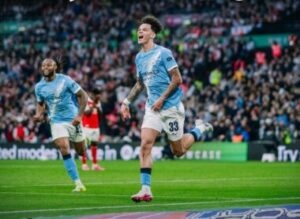 مانشستر سيتي - نيكو أوريلي 