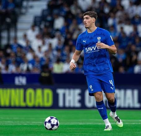 يوسف أكتشيشيك لاعب الهلال