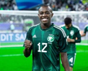 سعود عبد الحميد لاعب المنتخب السعودي 