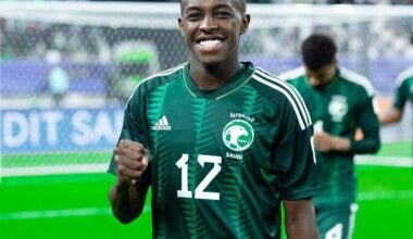 سعود عبد الحميد لاعب المنتخب السعودي