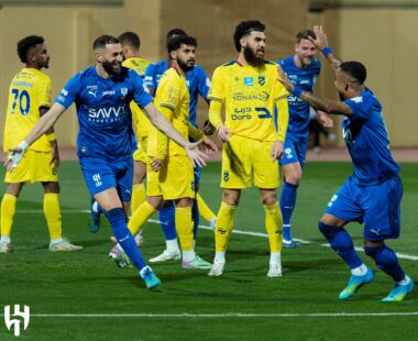 الهلال والحزم