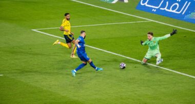 النصر والهلال بنزيما