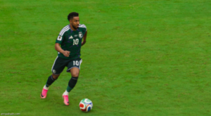 سالم الدوسري لاعب المنتخب السعودي