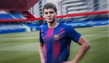 حمزة عبد الكريم لاعب برشلونة