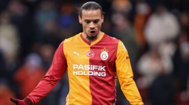 ليروي ساني لاعب غلطة سراي التركي
