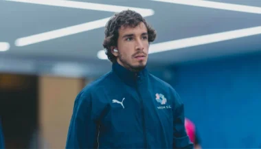 فارس عابدي، لاعب نيوم