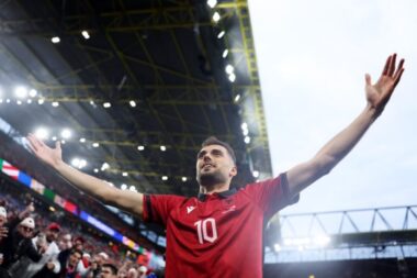 الألباني نديم بايرامي لاعب التعاون