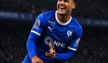أولي واتكنيز لاعب الهلال