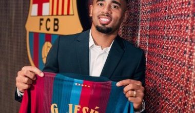جابريل جيسوس لاعب برشلونة