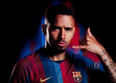 جابريل جيسوس لاعب برشلونة